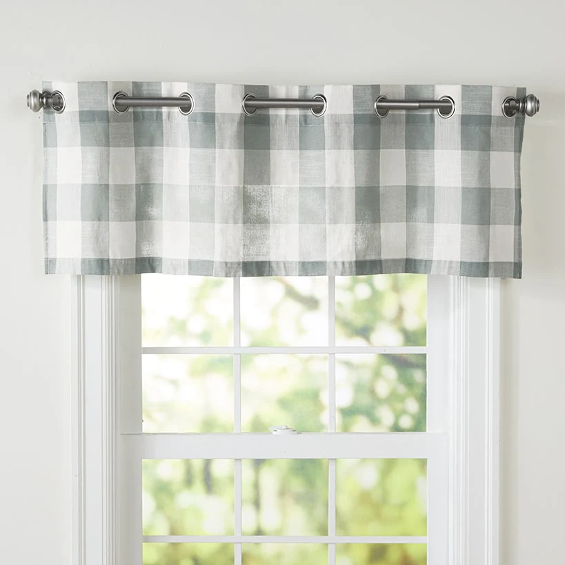 Buffalo Check Valance - Image 3