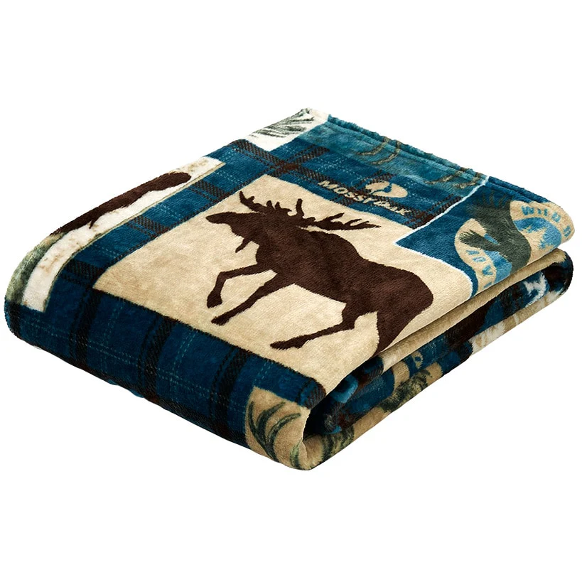 Mossy Oak Never Stop Exploring 50" x 60" Fleece Plush Throw - Image 3