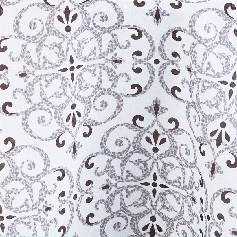 Outdoor Patio Tablecloth with Umbrella Hole and Zip: Round or Rectangular - Image 5