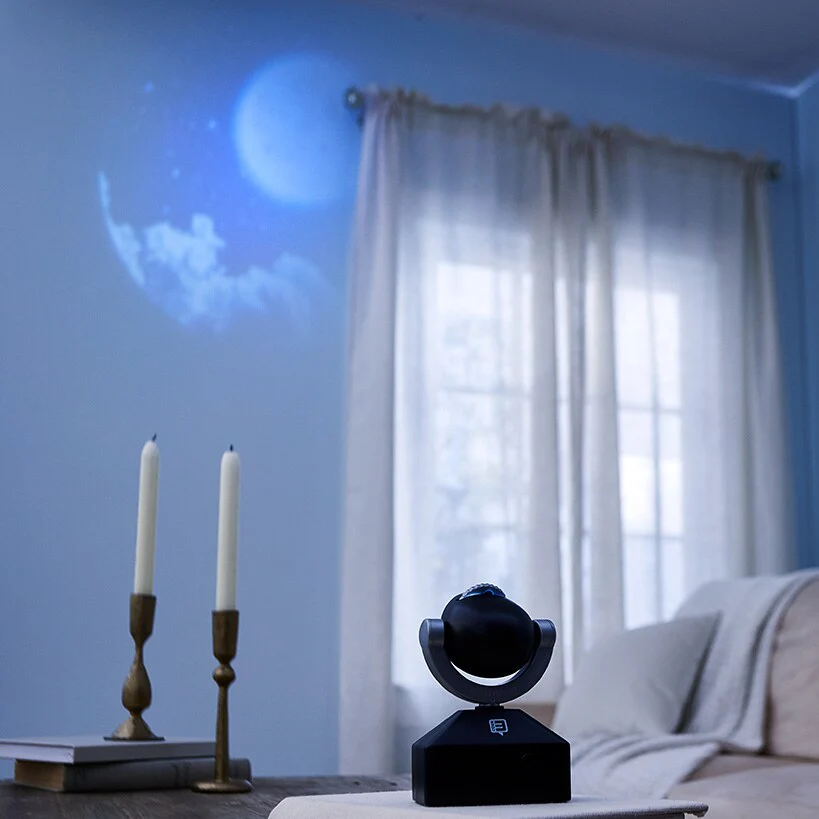Outer Space Projector With 6 Cosmic Images Battery Operated - Image 5