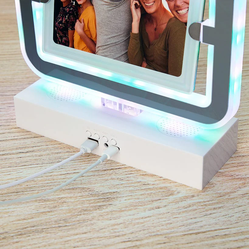 Photo Light Up Makeup Mirror With Bluetooth USB Speaker - Image 5