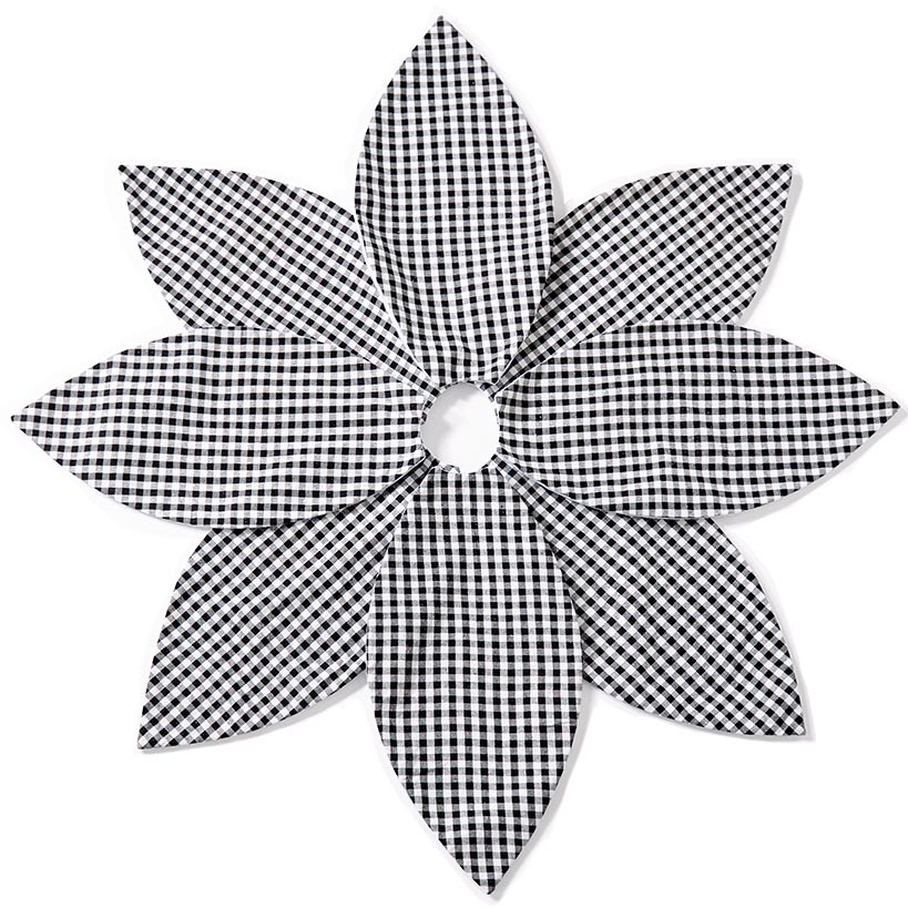 Plaid Holiday Decor - Image 6