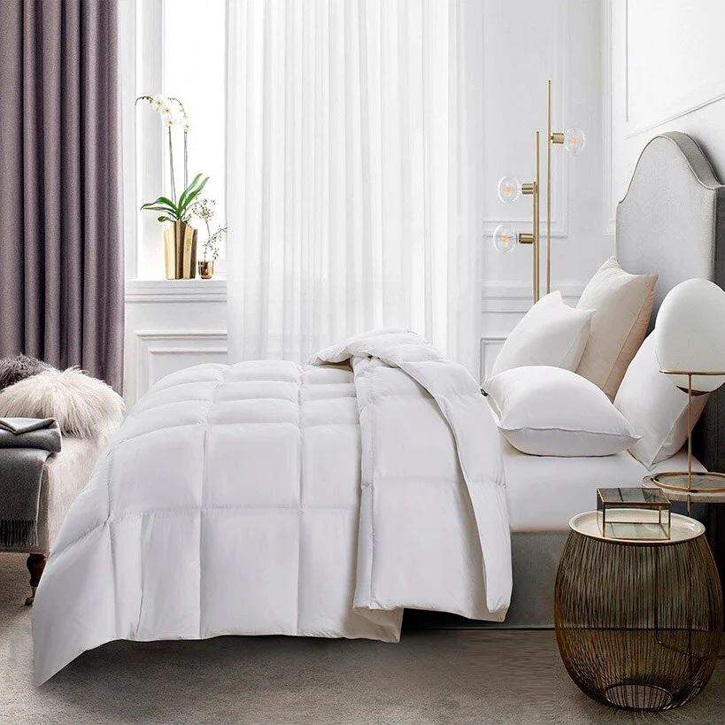 Serta Light Warmth 233-Thread Count Goose Feather and Down Comforter - Image 5